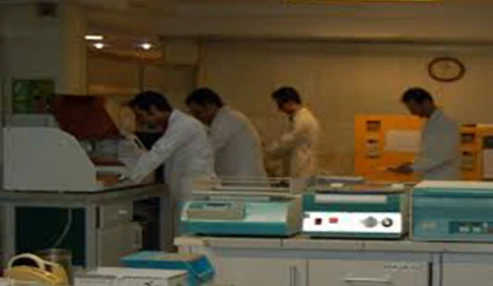 وبینار علمی تصدیق و صحه گذاری در آزمایش های بیوشیمی